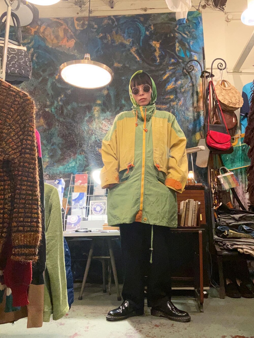 「オトナカジュアル、お出かけコーデ、おでかけコーデ、ラクチンコーデ、カラーコーデ、春アウター、ootd、春カラー、パンツスタイル、パンツコーデ、メンズライク、メンズライク女子、古着、春、シンプルこーで」｜「TOOn.(トーン)のアイテム（ジャケット/アウター、その他）」を使った、ら きさん（レディース・159cm）の冬コーディネートの1枚目の写真