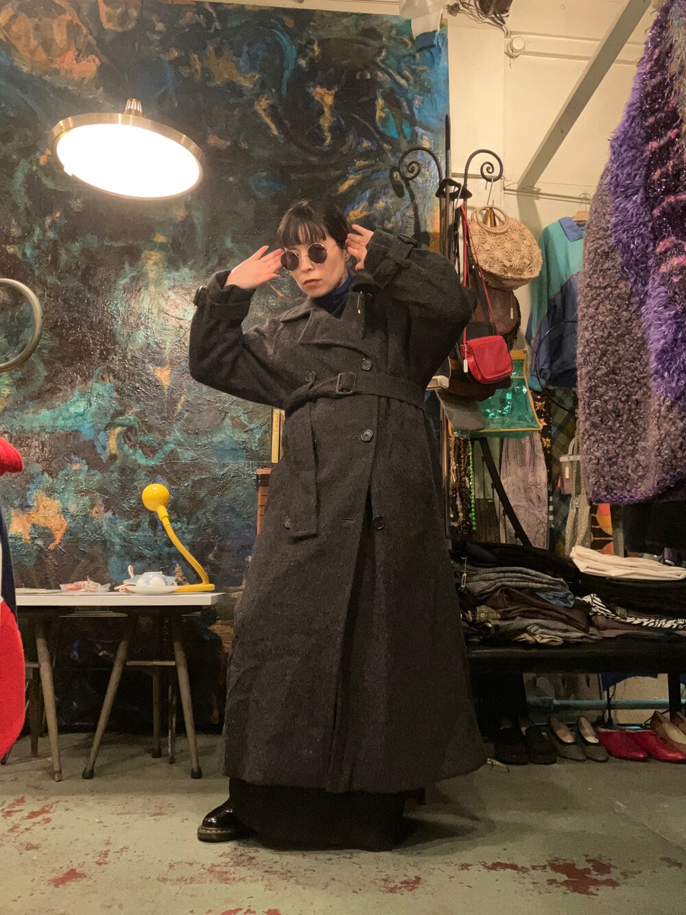 「秋冬コーデ、大人女子、ファッションを楽しもう、冬ファッション、シンプルコーデ、新星WEARISTAにエントリー、大人カジュアル、タートルネック、オトナカジュアル、キレイめコーデ、古着、ロングコート、レイヤードスタイル、きれいめコーディネート、ワントーンコーデ」｜「TOOn.(トーン)のアイテム（ジャケット/アウター、グレー系）」を使った、ら きさん（レディース・159cm）の冬コーディネートの1枚目の写真