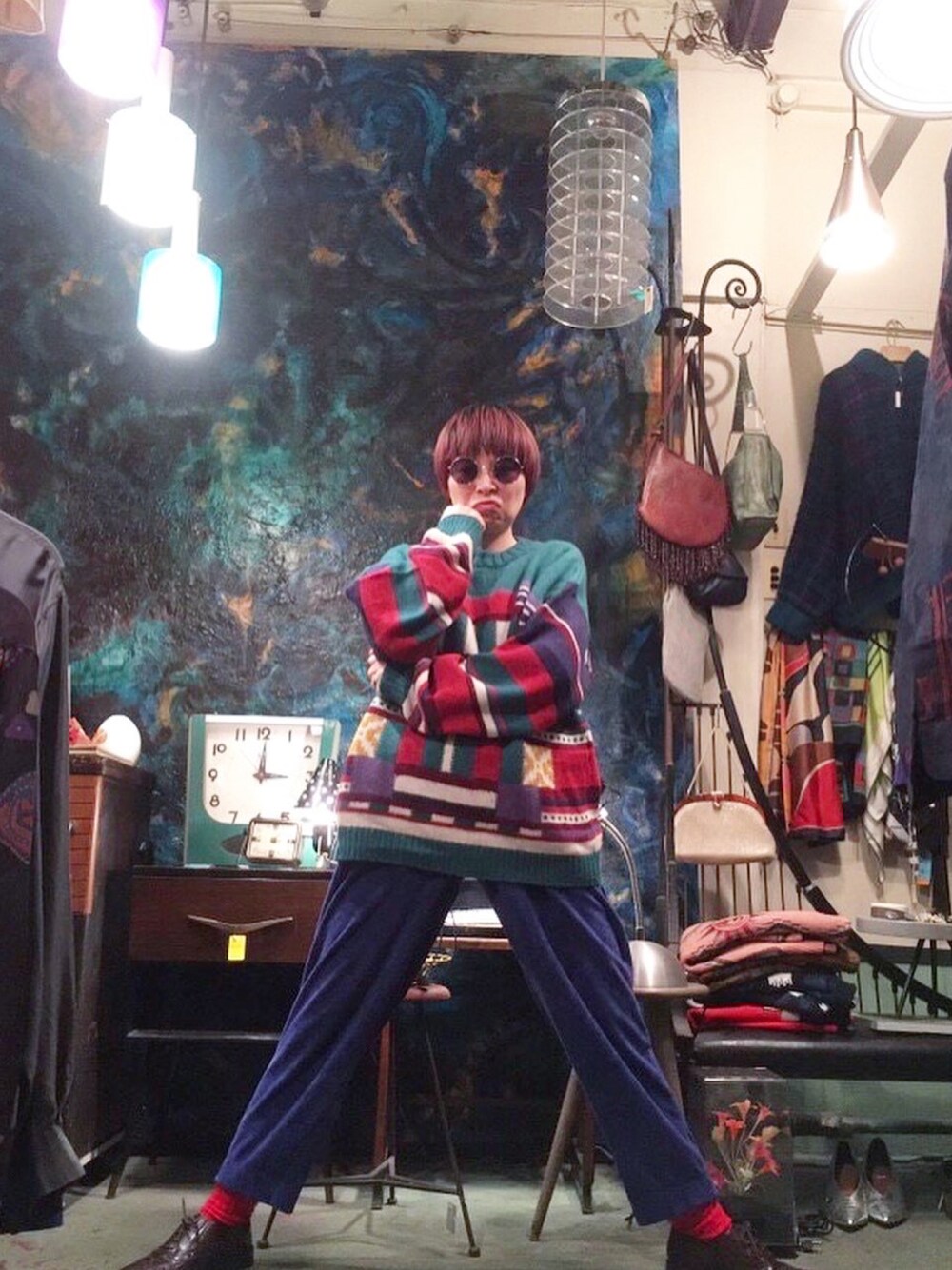 「ラフコーデ、ラクチンコーデ、あったかコーデ、ootd、ニットコーデ、古着、カラーパンツ、パンツコーデ、オトナ女子、カラー×コーデ、柄ニット、メンズライクコーデ、サングラス、パンツスタイル、グリーン」｜「TOOn.(トーン)のアイテム（ニット/セーター、グリーン系）」を使った、ら きさん（レディース・159cm）の冬コーディネートの1枚目の写真