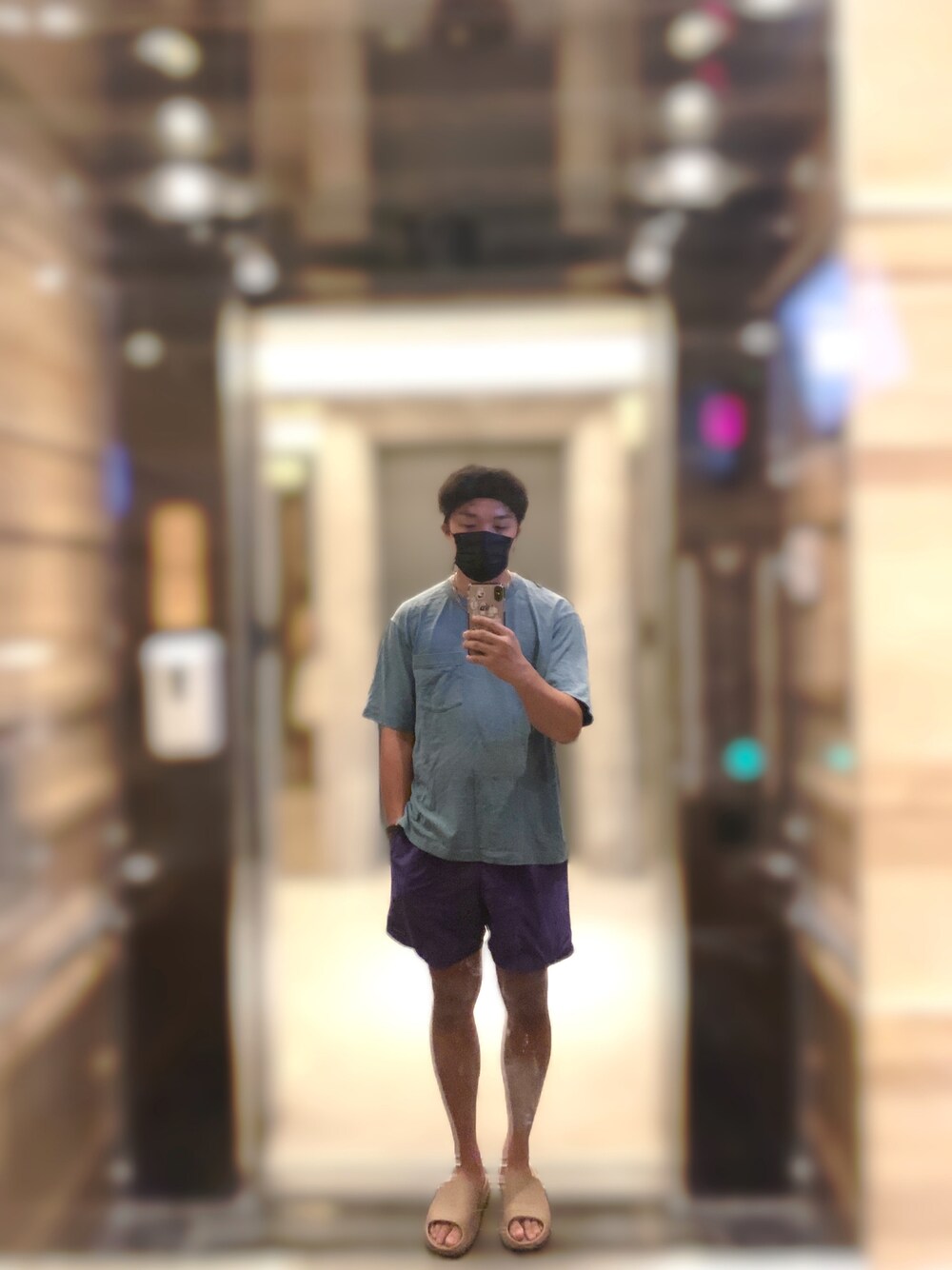 「patagoniaのアイテム（カーゴパンツ、パープル系）」を使った、jimmichungさん（メンズ・179cm）の夏コーディネートの1枚目の写真