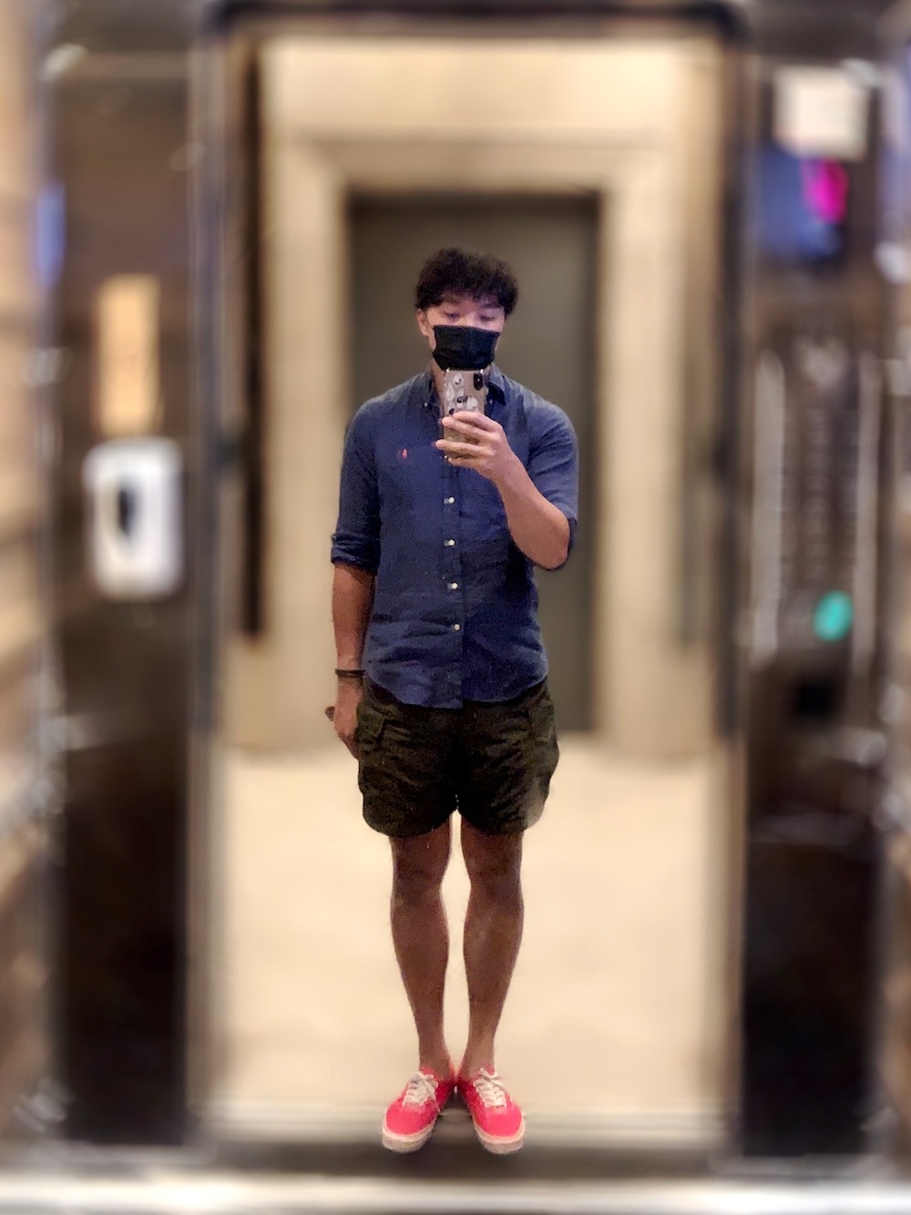 「POLO RALPH LAURENのアイテム（シャツ/ブラウス、ブルー系）」を使った、jimmichungさん（メンズ・179cm）の夏コーディネートの1枚目の写真