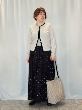 「SHOO・LA・RUE（シューラルー）の【セレモニー】コーサージュネックレス（ネックレス、ホワイト系）」を使った、たみさん（レディース・158cm）の春コーディネート