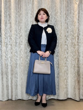 「アイテム（ブローチ/コサージュ、ベージュ系）」を使った、たみさん（レディース・158cm）の冬コーディネート
