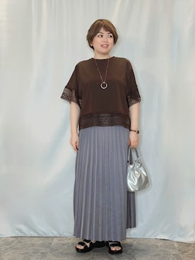 「SHOO・LA・RUE（シューラルー）の【着丈選べる】微ラメプリーツスカート（スカート、ブラウン系）」を使った、たみさん（レディース・158cm）の春コーディネート