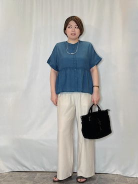 「SHOO・LA・RUE（シューラルー）の【体型カバー/洗濯機可】二の腕とお腹周りが隠せる シアーペプラムブラウス（シャツ/ブラウス、ブルー系）」を使った、たみさん（レディース・158cm）の夏コーディネート