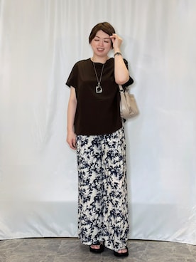「SHOO・LA・RUE（シューラルー）の【洗濯機可/セットアップ可】軽凛(かろりん) シンプル上品 ひんやり切替コクーントップス（Tシャツ/カットソー、ブラウン系）」を使った、たみさん（レディース・158cm）の夏コーディネート