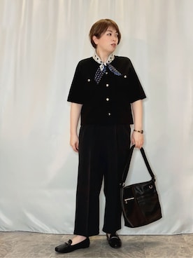 「SHOO・LA・RUE（シューラルー）の【8ポケット】フロント切替 ショルダーバッグ（ショルダーバッグ、ブラック系）」を使った、たみさん（レディース・158cm）の春コーディネート