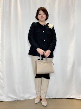 「アイテム（ブローチ/コサージュ、ベージュ系）」を使った、たみさん（レディース・158cm）の冬コーディネート