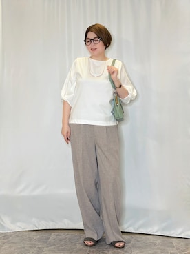 「SHOO・LA・RUE（シューラルー）のON・OFF大活躍ツイストスリーブトップス（Tシャツ/カットソー、ホワイト系）」を使った、たみさん（レディース・158cm）の夏コーディネート