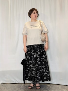 「SHOO・LA・RUE（シューラルー）の【ひんやり/UV/S-LL】柄アソート お袖レースが旬顔 上品に決まる大人Tシャツ（Tシャツ/カットソー、ベージュ系）」を使った、たみさん（レディース・158cm）の夏コーディネート