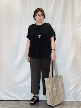 「SHOO・LA・RUE（シューラルー）の【体型カバー】バルーン風ゆるシャツブラウス（シャツ/ブラウス、ブラック系）」を使った、たみさん（レディース・158cm）の夏コーディネート