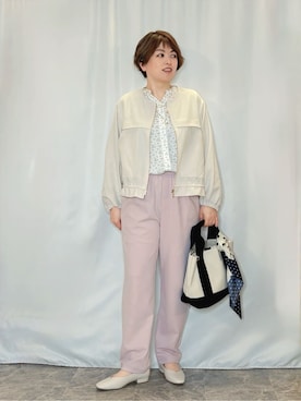 「SHOO・LA・RUE（シューラルー）の【セレモニー】ローヒールパンプス（パンプス、ホワイト系）」を使った、たみさん（レディース・158cm）の春コーディネート