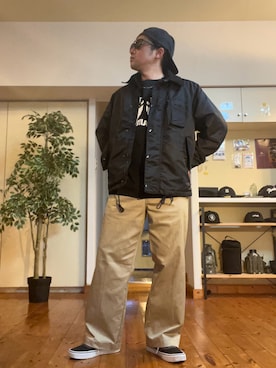 「HOUSTON（ヒューストン）のHOUSTON ナイロンハンティングジャケット（ミリタリージャケット、ブラック系）」を使った、tettereさん（メンズ・162cm）の春コーディネート