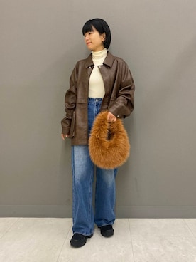 「アイテム（カバーオール）」を使った、しだみさん（レディース・154cm）の秋コーディネート