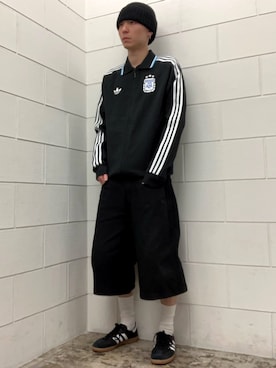 「adidas（アディダス）のアルゼンチン代表 アウェイ アンセムジャケット / ジャージ / トラックジャケット / アディダス adidas（ジャージ、ブラック系）」を使った、WRさん（メンズ・175cm）の春コーディネート