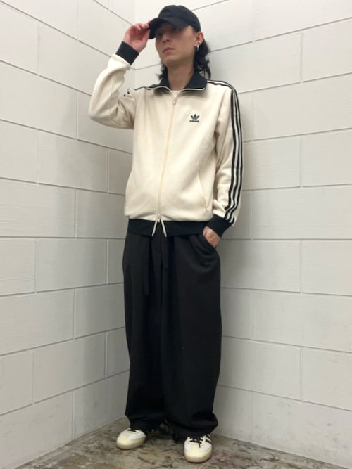 アディカラー クラシック トラックトップ（ジェンダーニュートラル