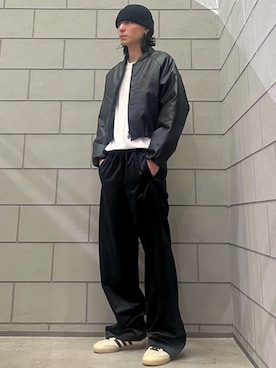 「ベロア」｜「アイテム（ダウンジャケット/コート）」を使った、WRさん（メンズ・175cm）の秋コーディネート