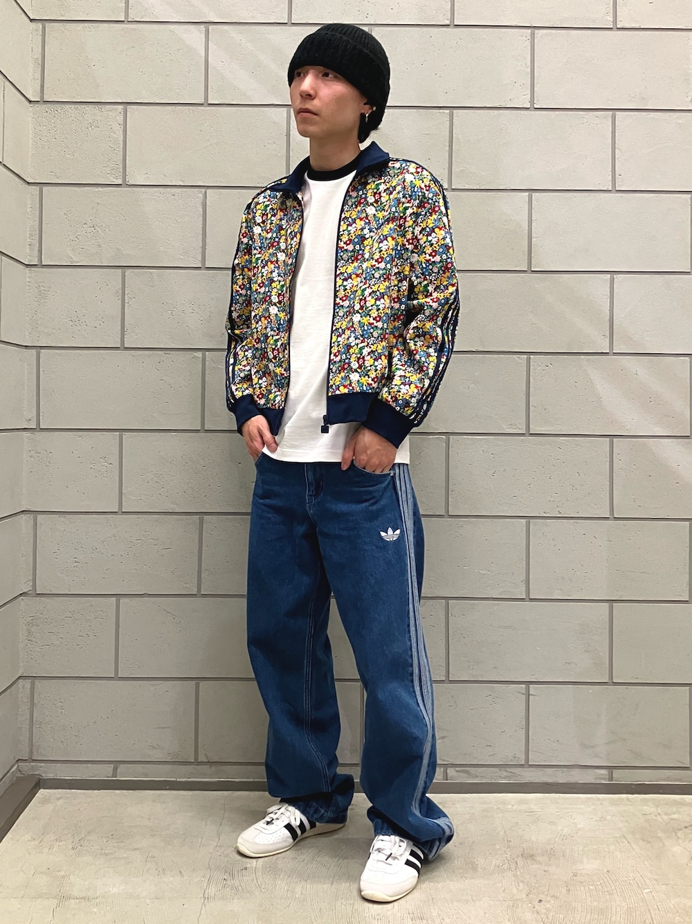 Liberty London フローラル トラックトップを使った人気ファッション