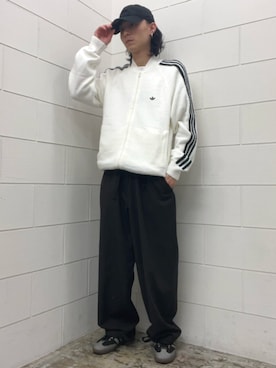 「アイテム（ジャージ）」を使った、WRさん（メンズ・175cm）の秋コーディネート