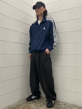 「アイテム（ジャージ）」を使った、WRさん（メンズ・175cm）の秋コーディネート