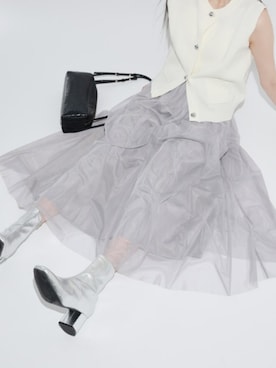 「ECLAM（クラム）のタックデザインチュールスカート（裙子、グレー系）」を使った、ECLAMスタッフさん（レディース・163cm）の春コーディネート
