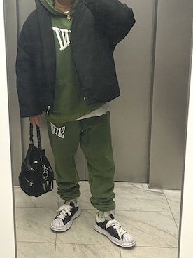 「CHROME HEARTS（クロムハーツ）のアイテム」を使った、bullさん（メンズ・173cm）の冬コーディネート