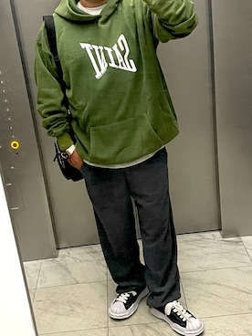 「アイテム（パーカー）」を使った、bullさん（メンズ・173cm）の秋コーディネート