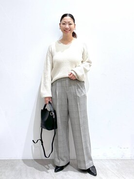 「Elura（エルーラ）のアイテム（ローファー）」を使った、はつなさん（レディース・158cm）の秋コーディネート