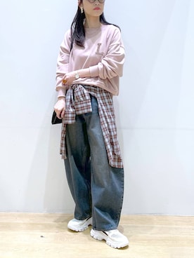 「着痩せ」｜「アイテム（スウェット）」を使った、みーやん。さん（レディース・161cm）の冬コーディネート