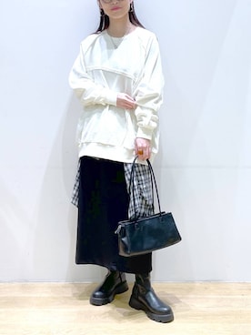 「着痩せ」｜「アイテム（スウェット）」を使った、みーやん。さん（レディース・161cm）の春コーディネート