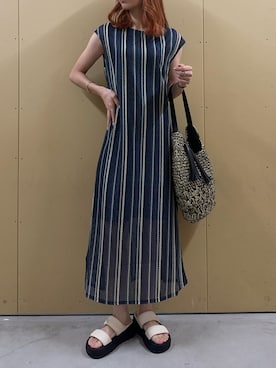 「アイテム（かごバッグ）」を使った、Maikaさん（レディース・163cm）の夏コーディネート