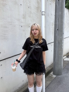 「ミニスカート」｜「アイテム（Tシャツ/カットソー、ブラック系）」を使った、nanakaさん（レディース・158cm）の夏コーディネート