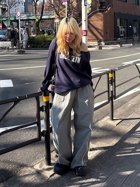 「FREE'S MART（フリーズマート）の◆ワンショルロゴプリントスウェット（スウェット、ブルー系）」を使った、nanakaさん（レディース・158cm）の春コーディネート