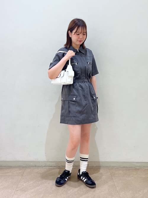 ホワイトファーオフショルダーワンピース – Belchic