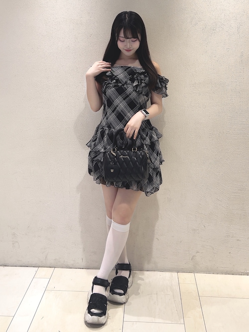 OLIVE des OLIVE ホイップフリルミニワンピ タグ付き OLIVE des OLIVE YUI企画 ホイップフリルミニワンピ タグ付き