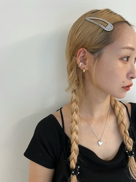 「アイテム（イヤーカフ）」を使った、mika  matsuzonoさん（レディース・154cm）の夏コーディネート