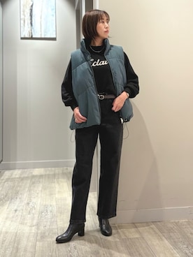 「アイテム（ダウンベスト）」を使った、yoshidaさん（レディース・166cm）の秋コーディネート