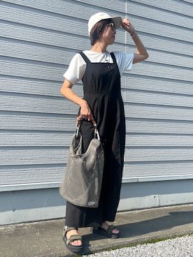 「Tシャツコーデ」｜「アイテム（サロペット/オーバーオール）」を使った、yoshidaさん（レディース・166cm）の夏コーディネート
