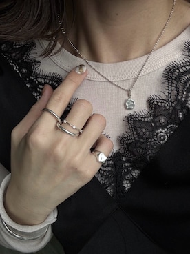 「アイテム（チャーム）」を使った、ioriさん（レディース・155cm）の春コーディネート