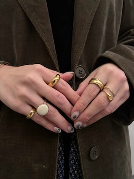 「ゴールド」｜ioriさん（レディース・155cm）の春コーディネート