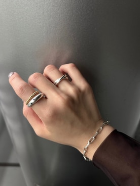 「TEN.（テン）の【新作】SILVER925 ポルカリング (シンセティックサファイア)（リング、シルバー系）」を使った、ioriさん（レディース・155cm）の春コーディネート