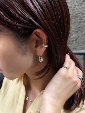 「アイテム（イヤーカフ）」を使った、ioriさん（レディース・155cm）の秋コーディネート
