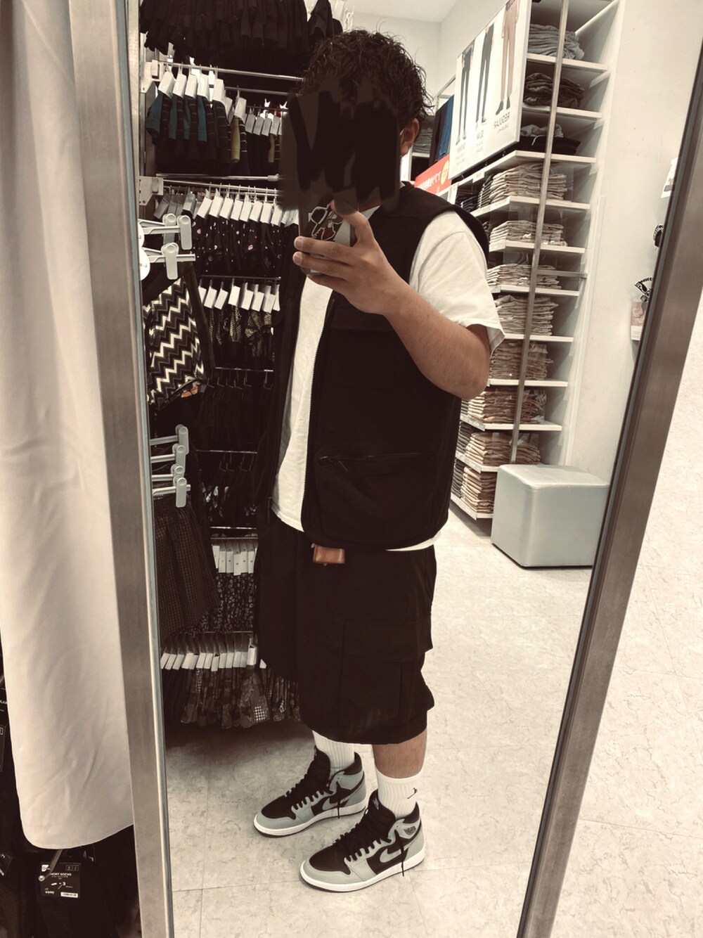 「土方、土方スタイル、AIR JORDAN、NIKE AIR JORDAN 1 HIGH OG "SHADOW 2.0"、AIR JORDAN 1」｜「ChampionのChampion Authentic BIG T-SHIRTS/ チャンピオン ビッグシルエット コットン半袖 Tシャツ（Tシャツ/カットソー、ホワイト系）」を使った、koukicunさん（メンズ・174cm）の夏コーディネートの1枚目の写真