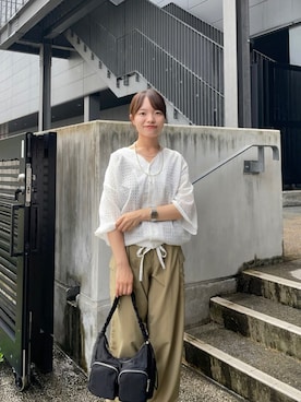 「URBAN RESEARCH DOORS（アーバンリサーチドアーズ）の撥水カーゴドロストパンツ（その他パンツ、ベージュ系）」を使った、anさん（レディース・146cm）の夏コーディネート