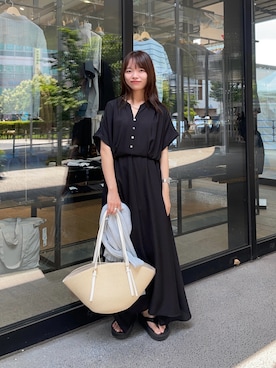 「URBAN RESEARCH ROSSO WOMEN（アーバンリサーチ　ロッソ）のウォッシャブルセミシアー2WAYネックワンピース（ワンピース、ブラック系）」を使った、anさん（レディース・146cm）の夏コーディネート