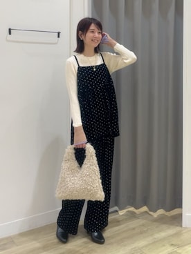 「アイテム（ピアス（両耳用））」を使った、HORIEさん（レディース・161cm）の秋コーディネート