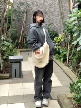 「TOMMY（トミー）のアイテム」を使った、5u6aruさん（レディース・168cm）の春コーディネート