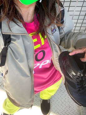 「NERDY（ノルディ）のアイテム（スウェットパンツ）」を使った、SAYU さん（レディース・156cm）の春コーディネート