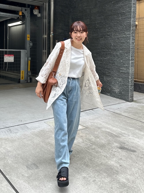 CPCMぴぴゆかぴさんのデニムパンツを使ったコーディネート