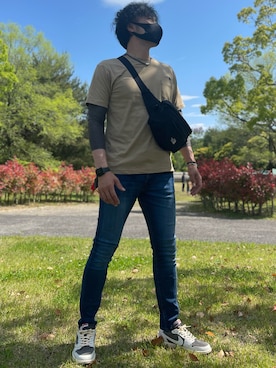 「Guess（ゲス）のアイテム（パンツ）」を使った、ハルさん（メンズ・181cm）の春コーディネート